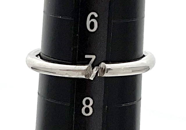 プラチナ製指輪の切断修理