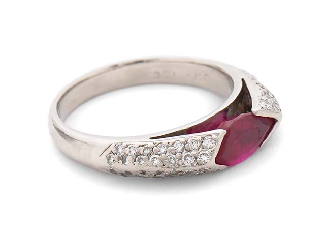 プラチナ製ルビーとダイヤの指輪変形・変色修理